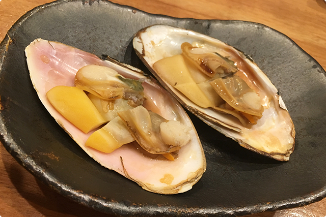 北海道の白貝！身はもちろん、殻に残ったお出汁まで最高に美味しいでしす！