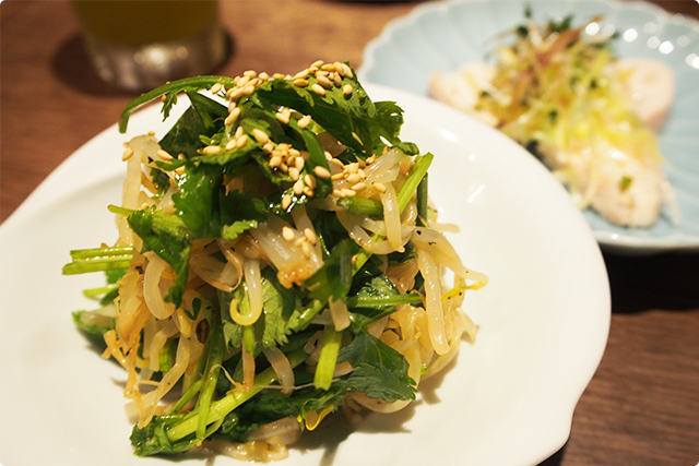 こちらもあっさりした味付けが体に優しい！パクチーが見事に和風おつまみとして溶け込んでいたのも新しかったです。