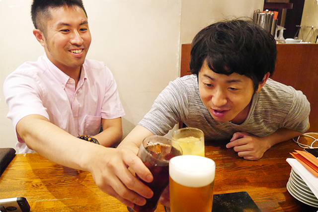 カンパーイ！！！えっ？生ビール私だけ？（笑）こんぞ～の横にいるのがマメ！！！