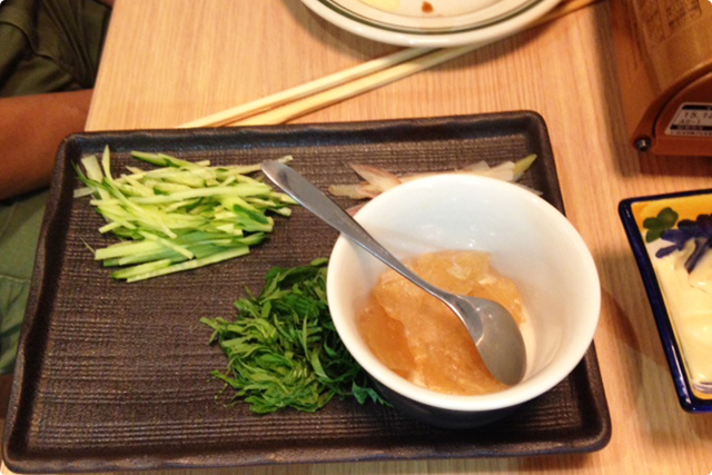 付け合わせは『胡瓜・紫蘇・茗荷・氷出汁』。