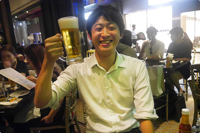 見て下さい。ビールが待ち遠しかったと言わんばかりのこの表情（笑）