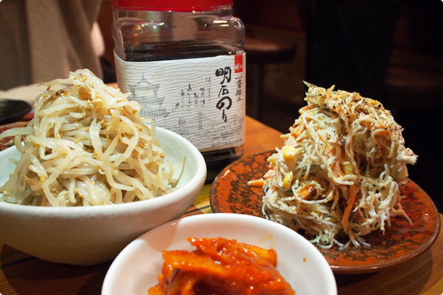 ほい、海苔ボトルとおつまみ3種類