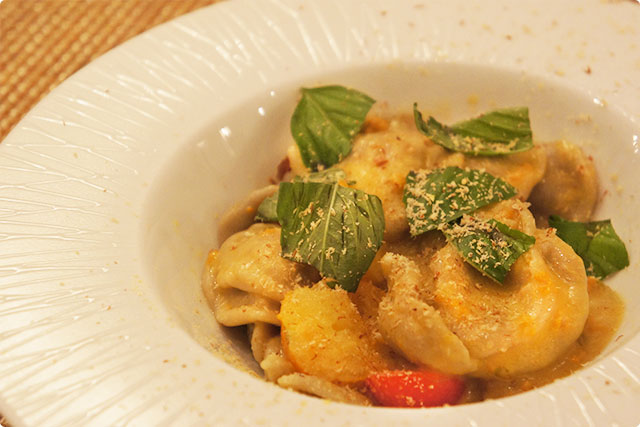 The first one is 『Sea urchin cream sauce with Orecchiette』