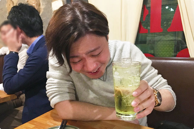 とまぁ、酔っぱらってきたので今宵はこのへんで。。ライムサワーを飲みながら失礼します。