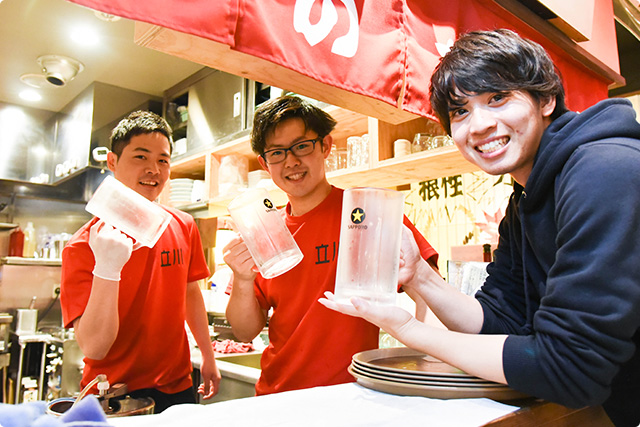 若いイケメン揃い！ 根性餃子 力石 立川店