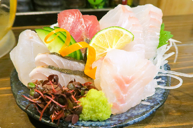 おでんと鴨蕎麦居酒屋　じんべえ