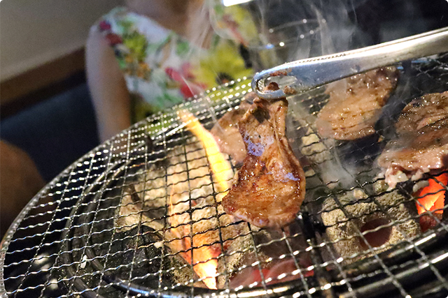 炭火焼肉 七輪坂井